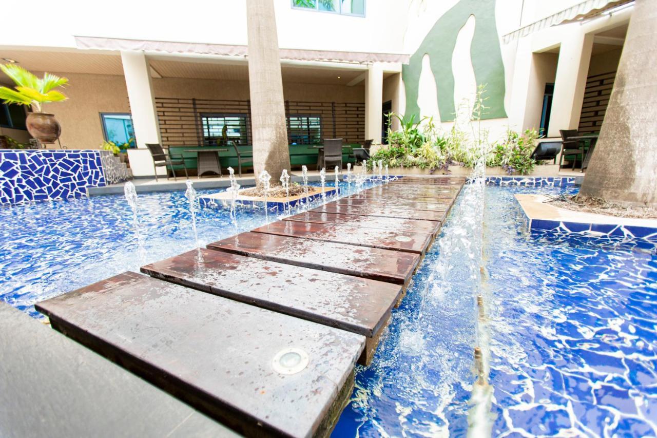 Best Western Premier Accra Airport Hotel Exterior foto